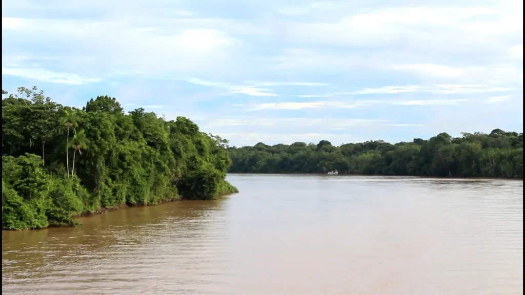 Atrevida, Abusada e Poderosa — videoclipe, imagem 3